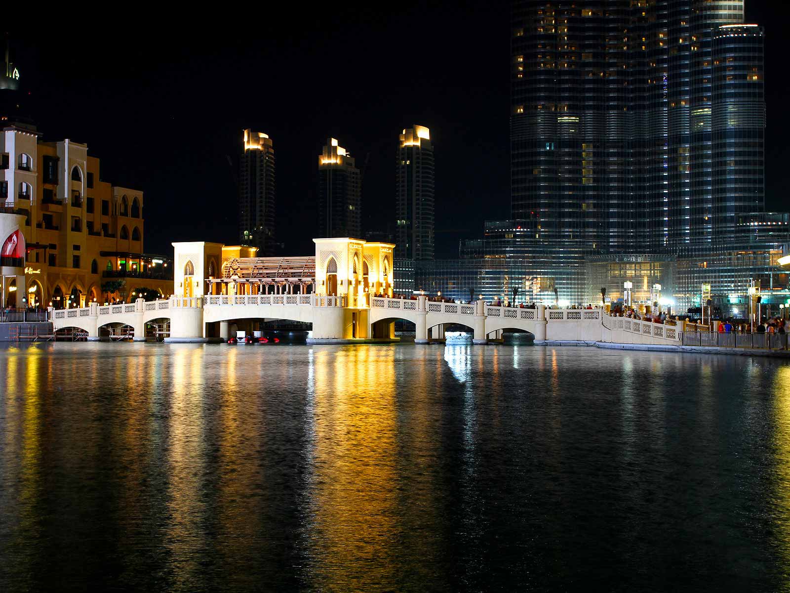 Dubai Mall Bridge