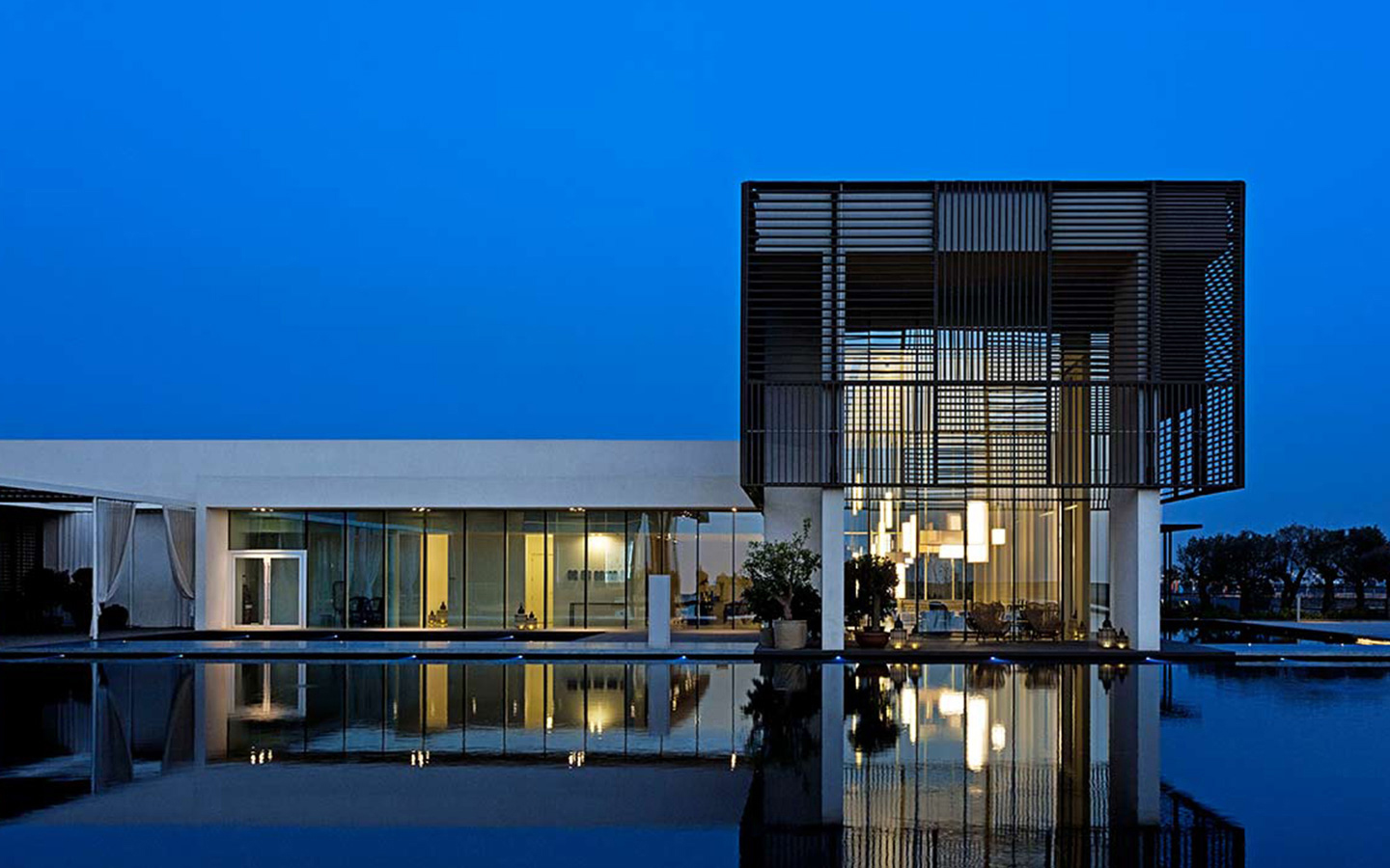 The Oberoi Beach Resort