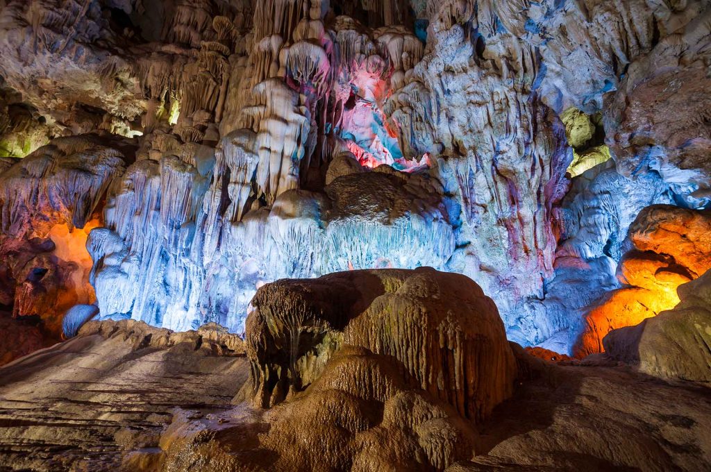 Thien Cung Cave